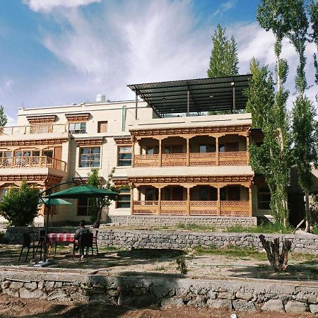 Hôtel Sindhu Residency à She Extérieur photo